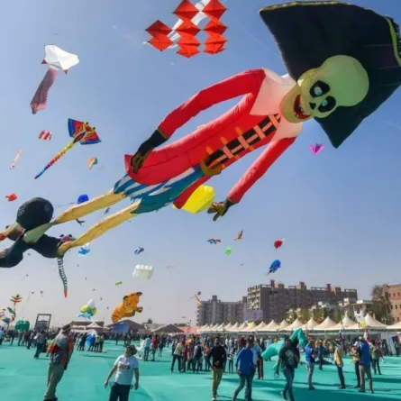 مهرجان أوتارايان للطائرات الورقية