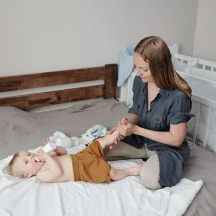 صورة لأم ومولودها