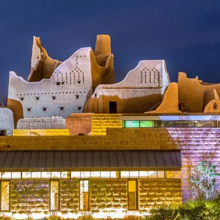 بينالي الدرعية يدعو لحضور منتدى الحراك الفني المحلي لبناء جسور التواصل والمعرفة 