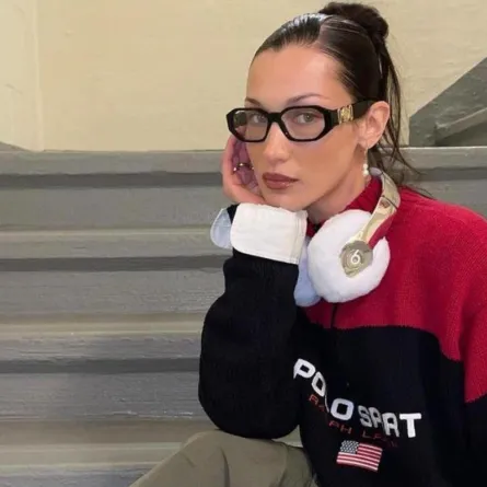 بيلا حديد - الصورة من حسابها في إنستغرام