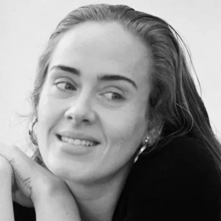 النجمة أديل - الصورة من حسابها في انستغرام