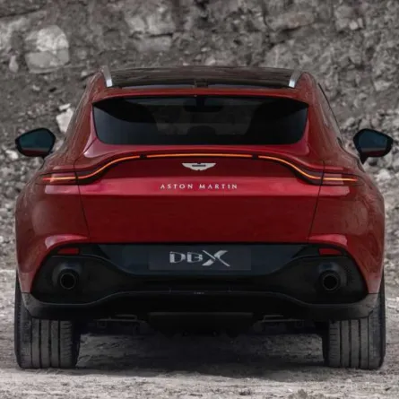 أستون مارتن "DBX "S تظهر في صور تجسسية قبل موعد إنطلاقها