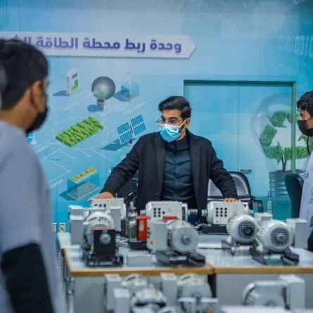 الكلية التقنية بتبوك تنجح في إنتاج 6 ميغاواط من الكهرباء بأول مبنى تدريبي بها يعمل بالطاقة الشمسية