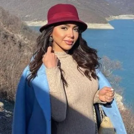 شمس الملا - الصورة من حسابها على انستغرام 