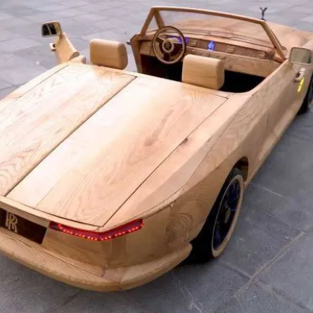 رولز رويس تستعد للكشف عن النسخة الثانية من Boat Tail