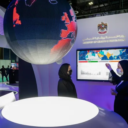 الصحة الإماراتية تطلق منصة إلكترونية لتعزيز أنظمة الترصد الوبائي. الصورة من "وام"