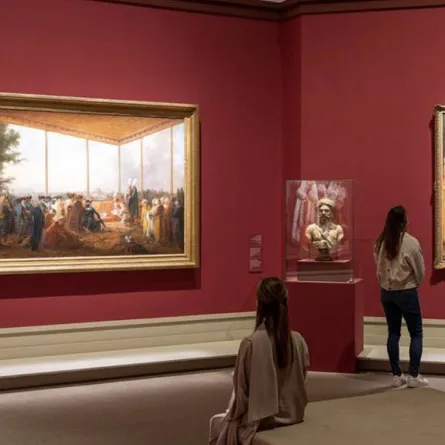 معرض "قصر فرساي والعالم" أولى معارض متحف اللوفر أبوظبي العالمية لعام 2022