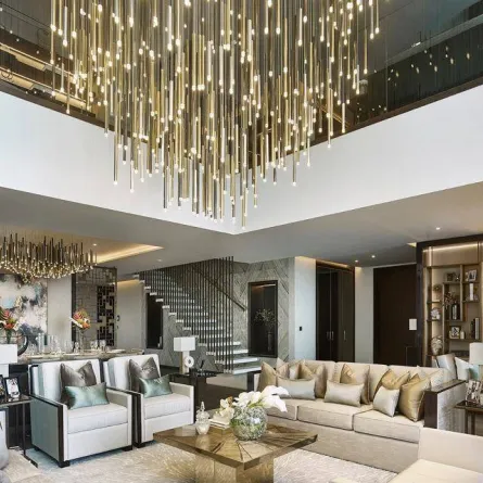  وحدات الإضاءة في مقدّمة لوحة الديكور   