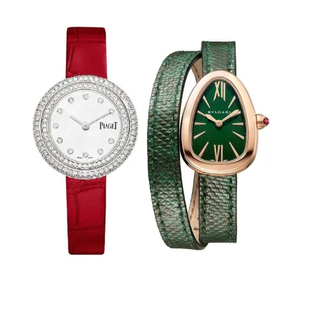 ساعات مع أحزمة قابلة للتبديل