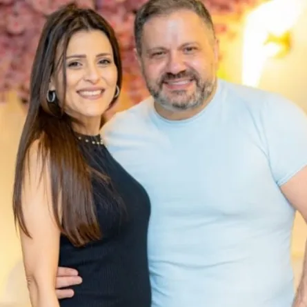 إدوارد وزوجته فيفيان - الصورة من حساب إدوارد على انستغرام