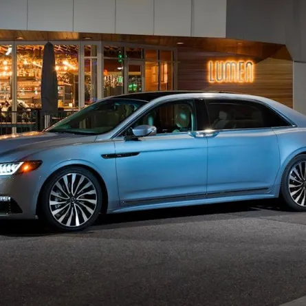 لينكون سيدان فاخرة