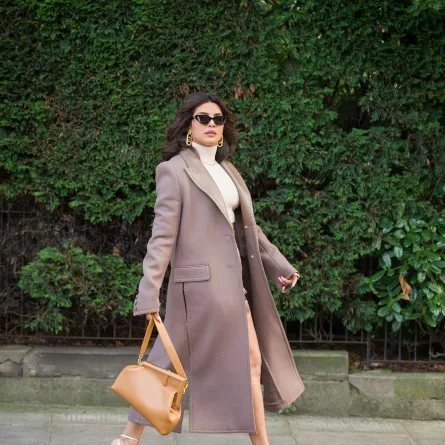 إطلالات شتوية من بريانكا شوبرا