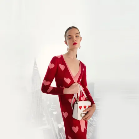 فستان طويل للمرأة الرومانسية من كارولينا هريرا Carolina Herrera  