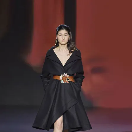 فستان سهرة بسيط من علامة ألكسندر بلانك Alexandre Blanc  