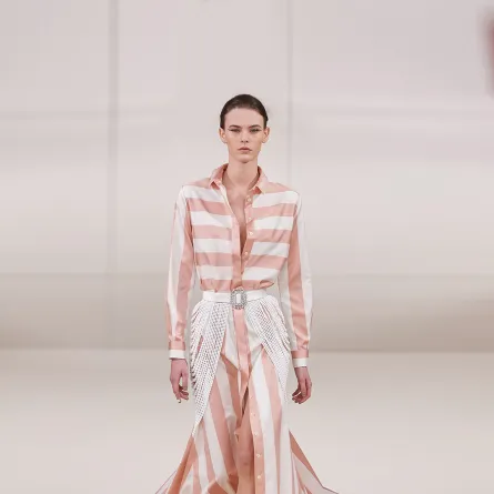 فستان بيود باللونين البيج والزهري الباستيل