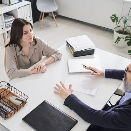 أسئلة شائعة في مقابلة العمل