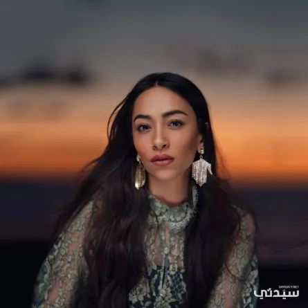 الفنانة السعودية سارة طيبة