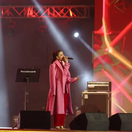 الفنانة رحمة رياض - تصوير صالح الغنام 