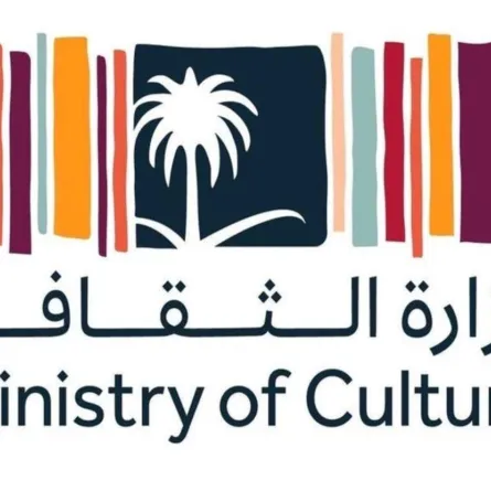  إصدار قرار ابتعاث 35 طالباً وطالبة ضمن برنامج "الابتعاث الثقافي"