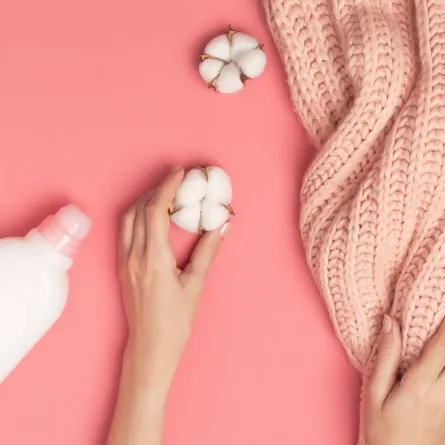 طرق متبعة في تنظيف الملابس الصوف من البقع المختلفة