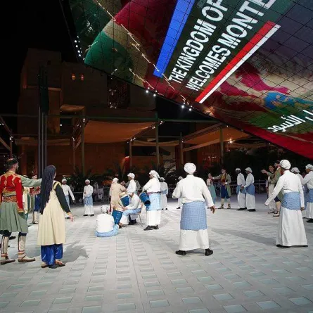 عرض مشترك بين جناح المملكة وجناح مونتينيغرو - الصورة من واس