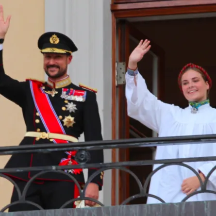 الأمير هاكون وابنته الأميرة إنغريد ألكسندرا- الصورة من موقع Royal Central