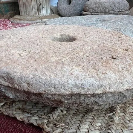 الرحى من المقتنيات التراثية القديمة