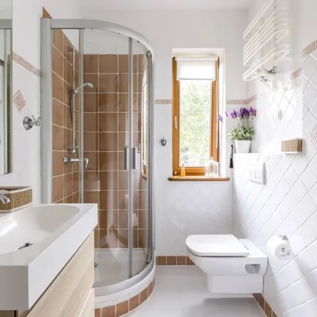 أفكار بسيطة متبعة في ديكورات الحمّام الضيّق