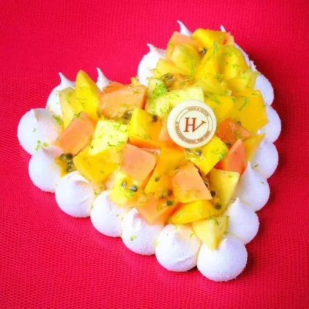 قطعة مرطبات من ابتكار الفرنسي هيغو فيكتور خاصة  بيوم الحب