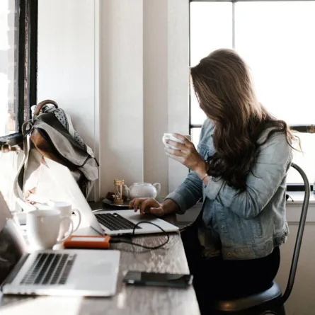 وسائل التواصل الاجتماعي