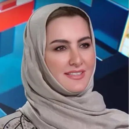 صورة تُظهر الدكتورة خلود المانع  مصدر الصورة من حسابها الرسمي في تويتر