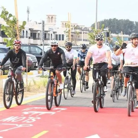 إقامة دبي تنظم جولة الدراجات الهوائية على المسار الجديد. الصورة من تويتر إقامة دبي