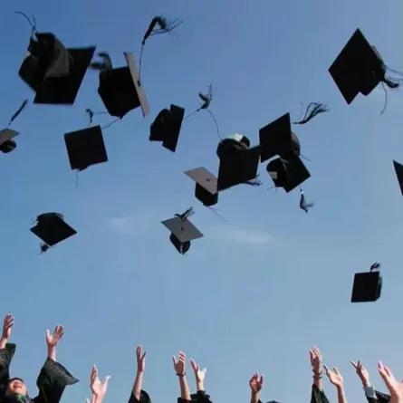 عبارات تهنئة تخرج قصيرة