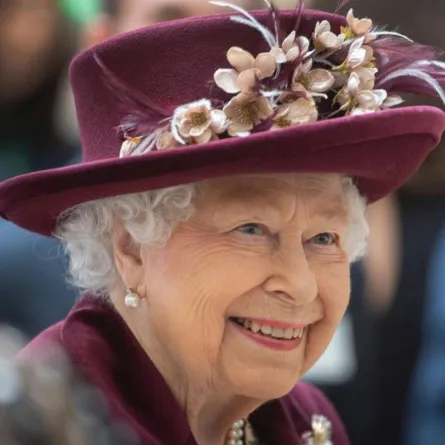 الملكة إليزابيث