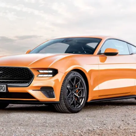 فورد موستانج 2024 ذات السقف المكشوف تظهر لأول مرة في تسريبات مشوقة