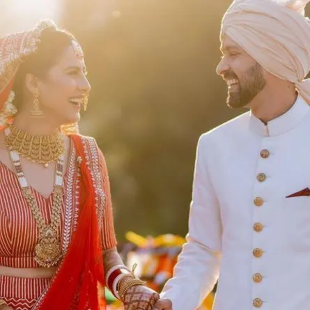 فيكرانت ماسي وشيتال ثاكور