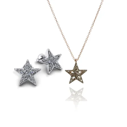 مجوهرات براقة بأشكال النجوم لربيع 2022