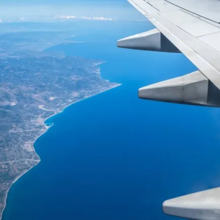 الأطعمة الممنوع تناولها قبل أي رحلة جوية