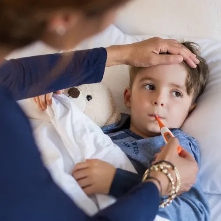 صورة لطفل حرارته مرتفعة