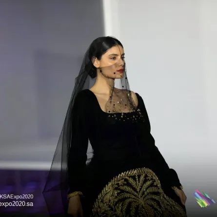 صورة فستان تيما عابد 