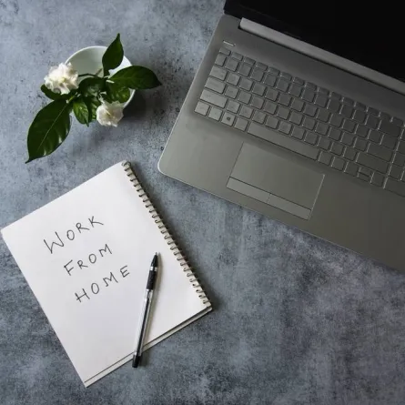 مهارات العمل عن بُعد تشير إلى مجموعة منها ملموسة وأخرى غير ملموسة، لتحقيق أقصى إنتاجيّة