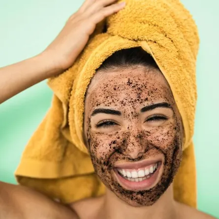 الملح الأسود لتنظيف البشرة
