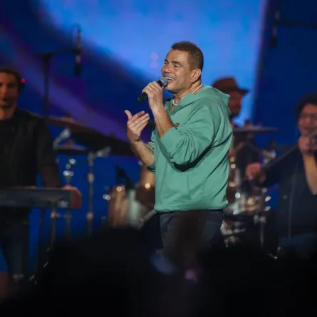 عمرو دياب - الصورة من المركز الإعلامي للشركة المنظمة بنش مارك