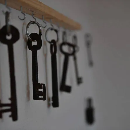 صناعة الأقفال والمفاتيح في فعالية نجناج - الصورة من واس