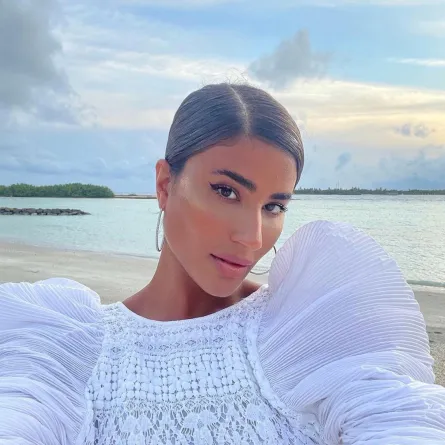 إحدى إطلالات ليلى عبدالله على إنستغرام