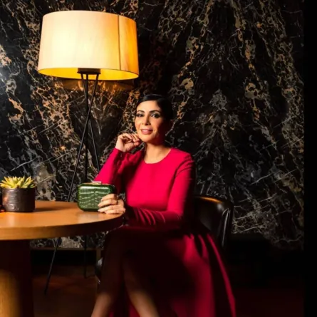 منى زكي الصورة من حسابها على انستغرام