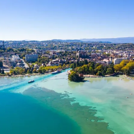 أجمل 3 بحيرات في فرنسا