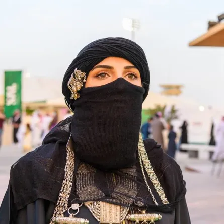 داليا فرحان بمكياج عيون عربي