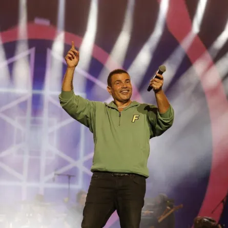 عمرو دياب- الصورة من حسابه على الانستغرام