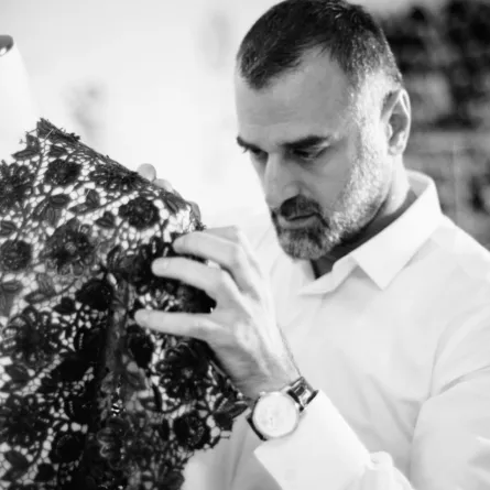 المصمّم جورج حبيقة:المرأة العربية تلهم أناقة تصاميمي